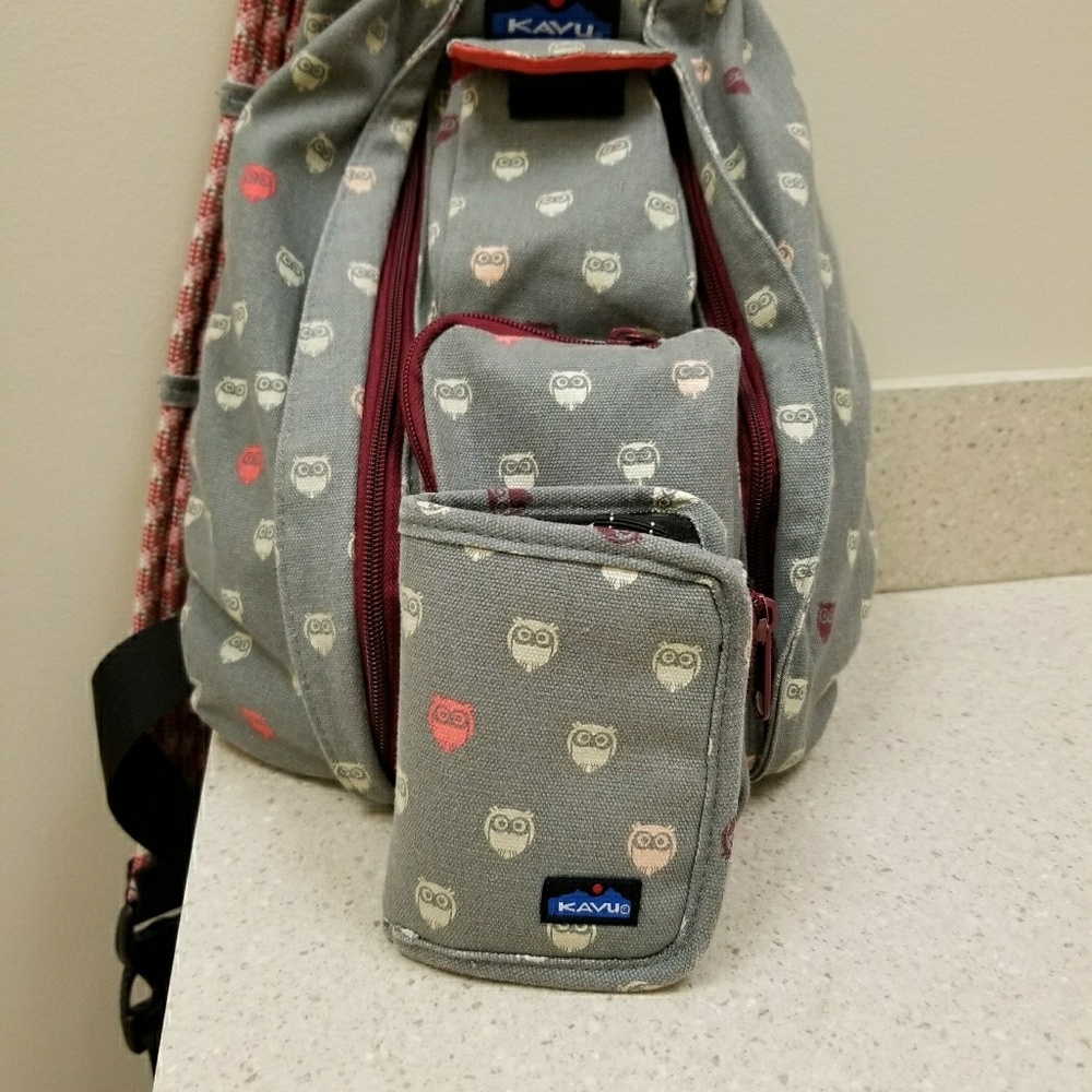 Kavu Rope Bag / Kavu Zippy Wallet OWLS